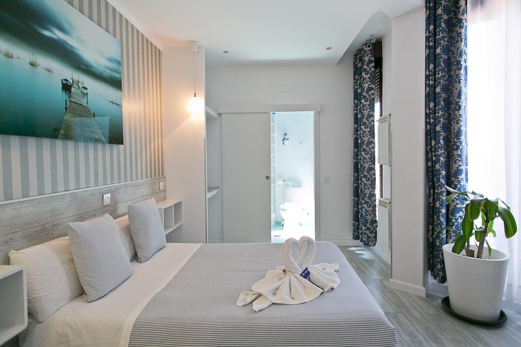 Hostal Main Street Μαδρίτη Δωμάτιο φωτογραφία